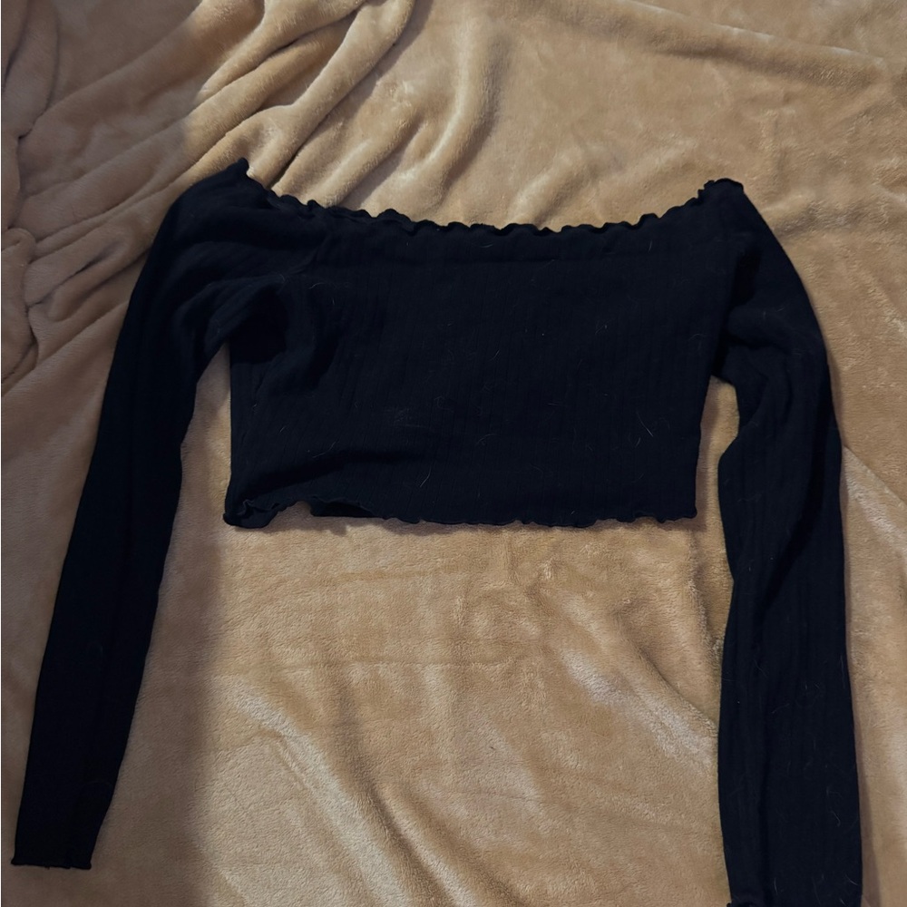 Black Off-Shoulder Long Sleeve Top